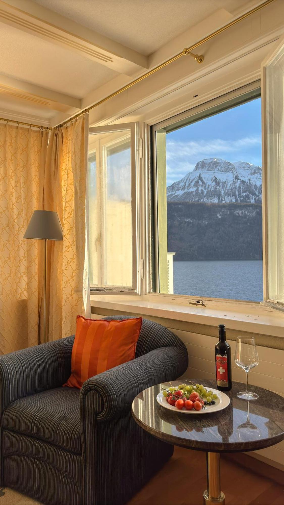 Seehotel Schwert Gersau Buitenkant foto