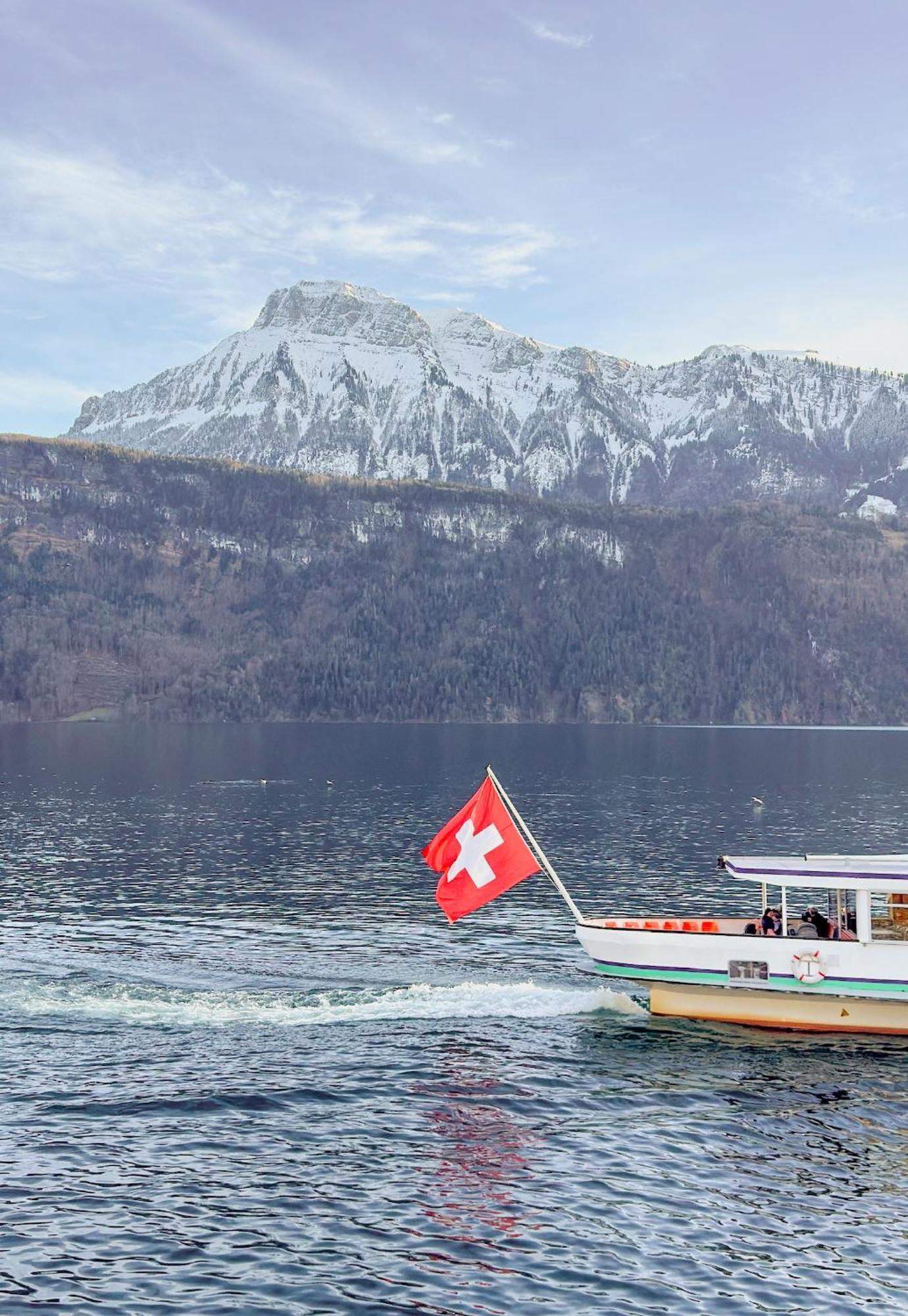 Seehotel Schwert Gersau Buitenkant foto