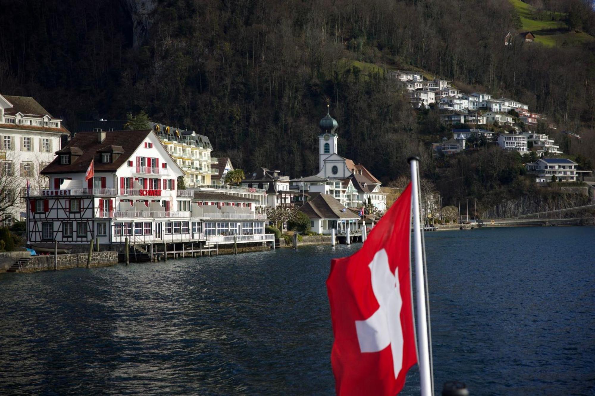 Seehotel Schwert Gersau Buitenkant foto