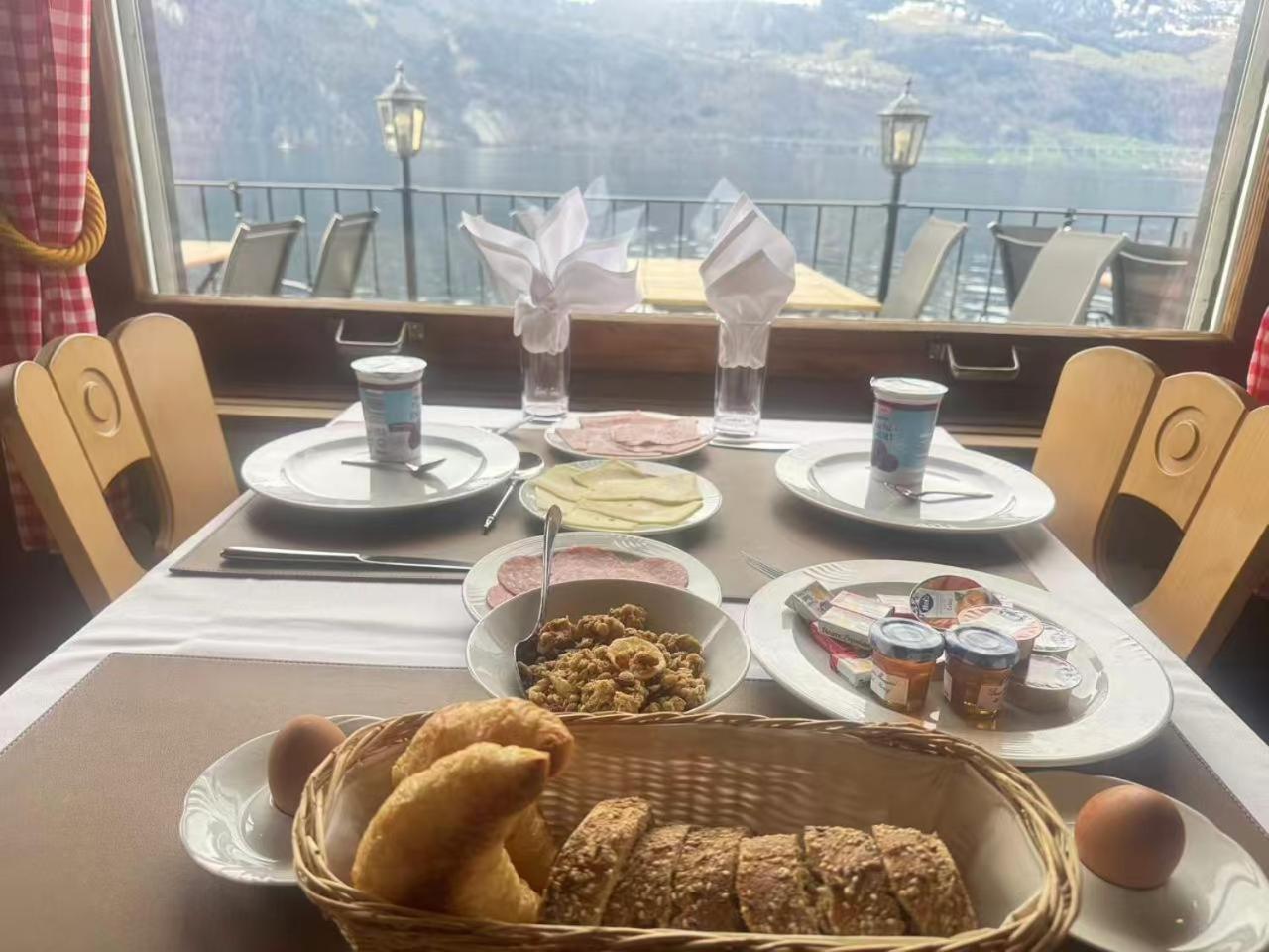 Seehotel Schwert Gersau Buitenkant foto